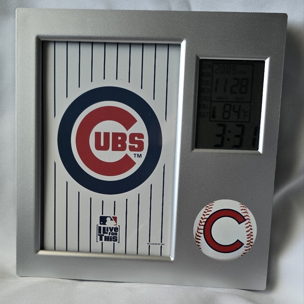 Cubs Silver Desk Clock